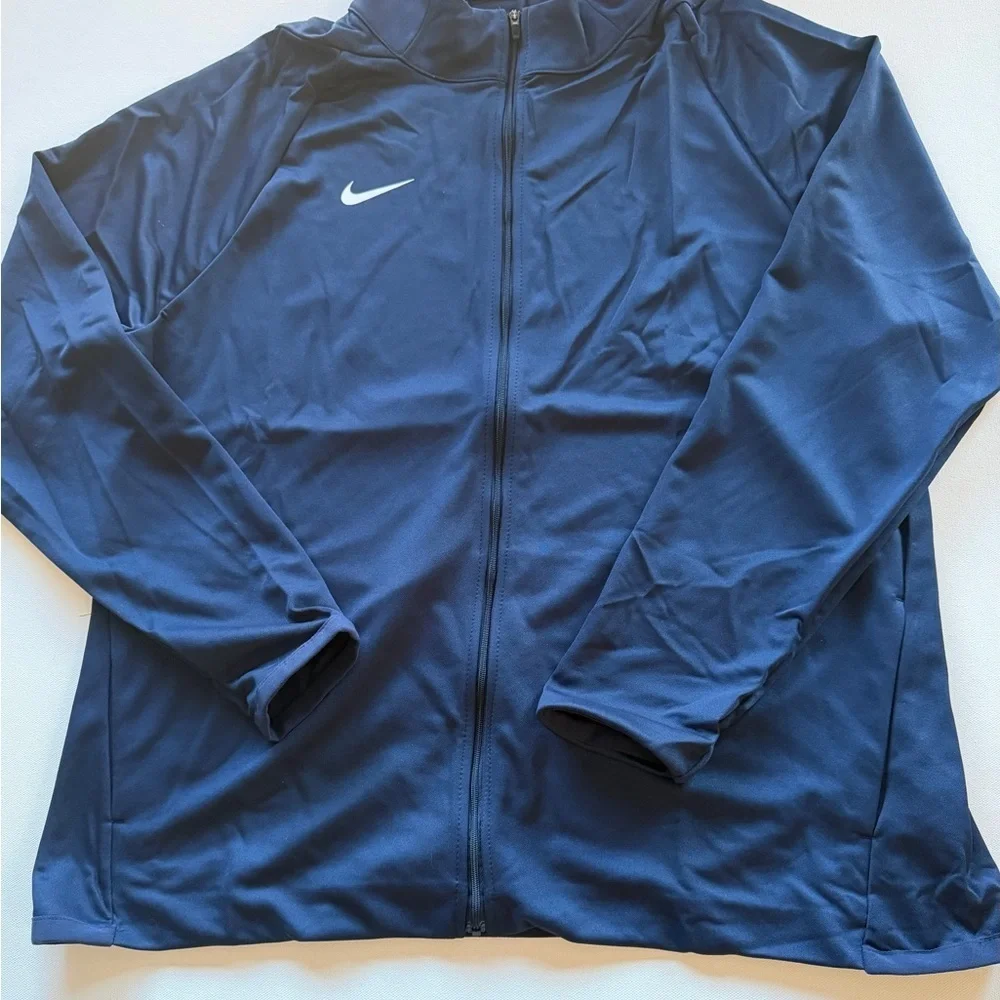 NWT Nike Team Issued Womens Long Sleeve Full Zip Jacket Black CI6432-421